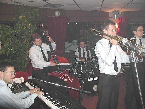 10th anniversary party of the Wellcom company